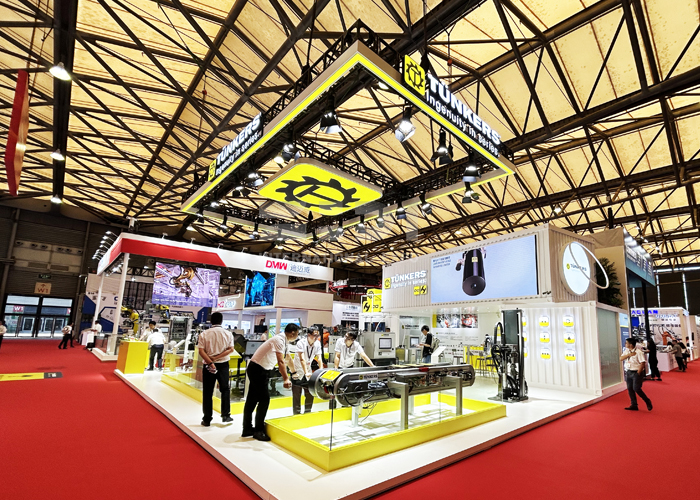 汽车装备展台搭建 汽车装备展台搭建