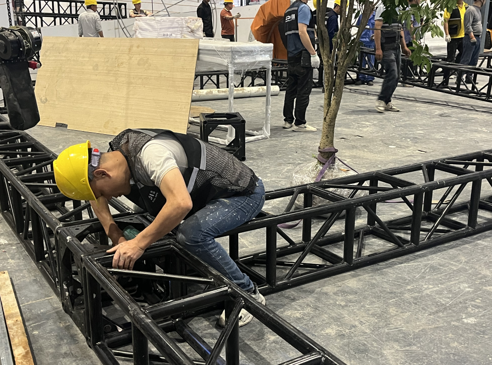 如何预防展台坍塌?专业展览展会搭建公司为您提供建议 如何预防展台坍塌?专业展览展会搭建公司为您提供建议